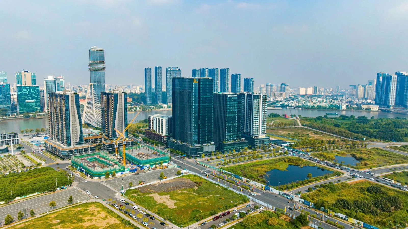 Bất động sản xuất hiện rao bán cắt lỗ, cần lưu ý gì khi mua?